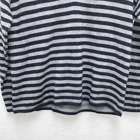 Eileen Fisher V-Neck Striped Gray Wool Pullover Sweater Size Small - Picture 4 of 7